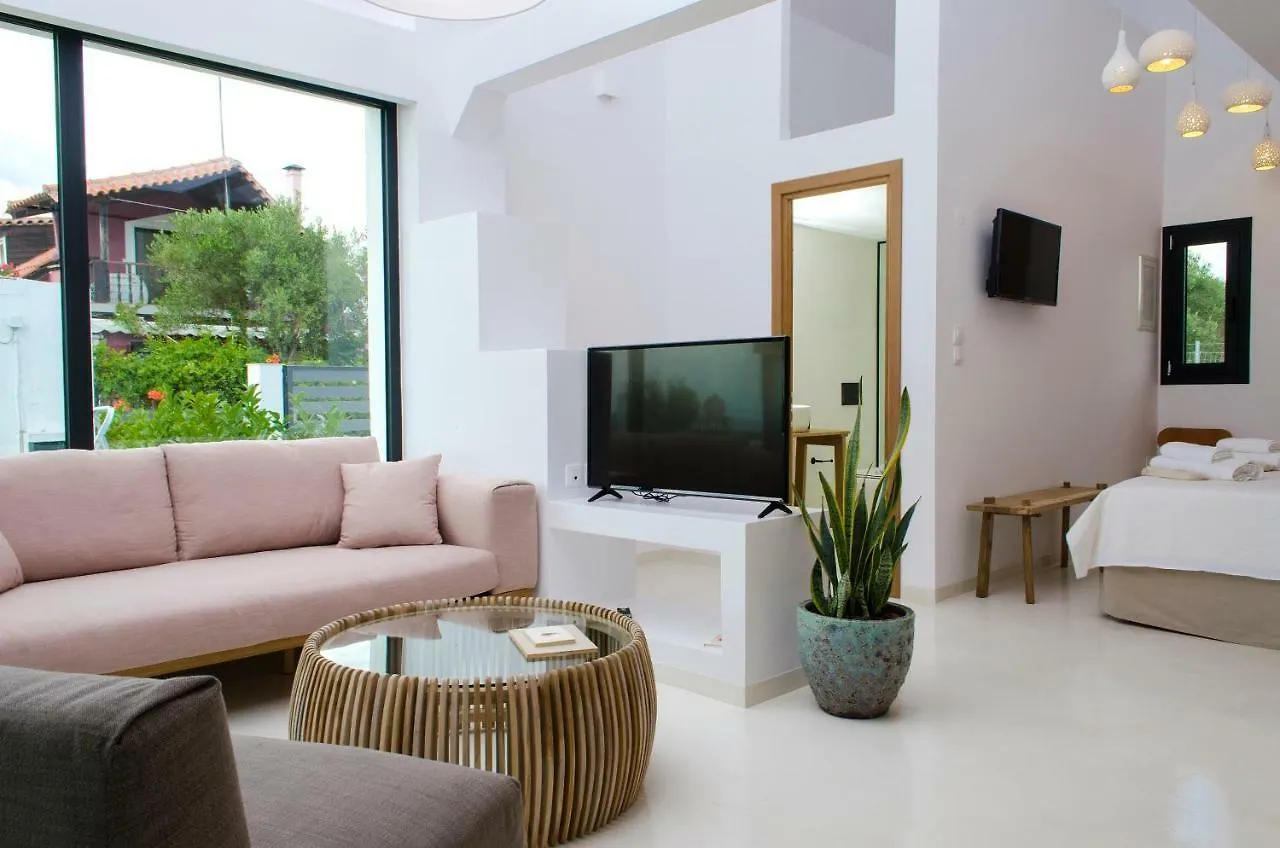 Thea Suites Nea Kallikrateia