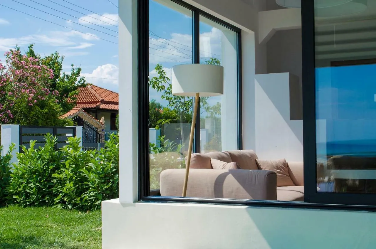 Thea Suites Nea Kallikrateia Гостевой дом