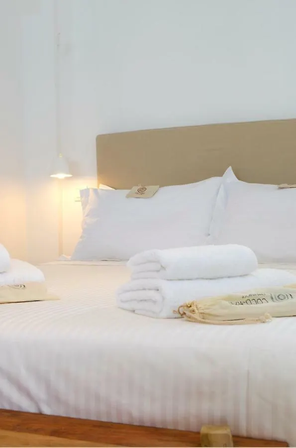 Гостевой дом Thea Suites Nea Kallikrateia Греция